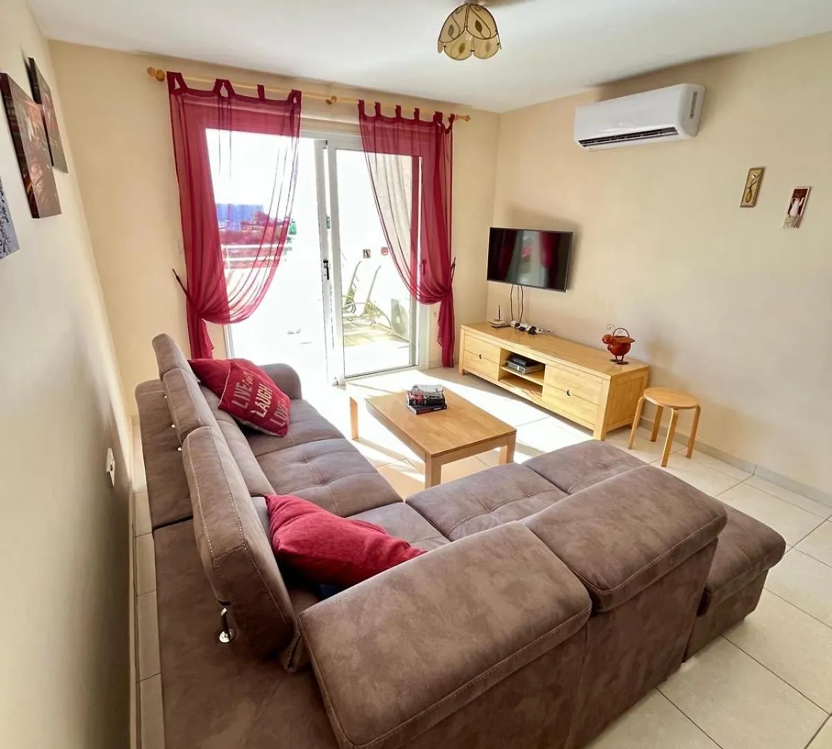 Nissi Elena A11 Daire Aya Napa Kıbrıs